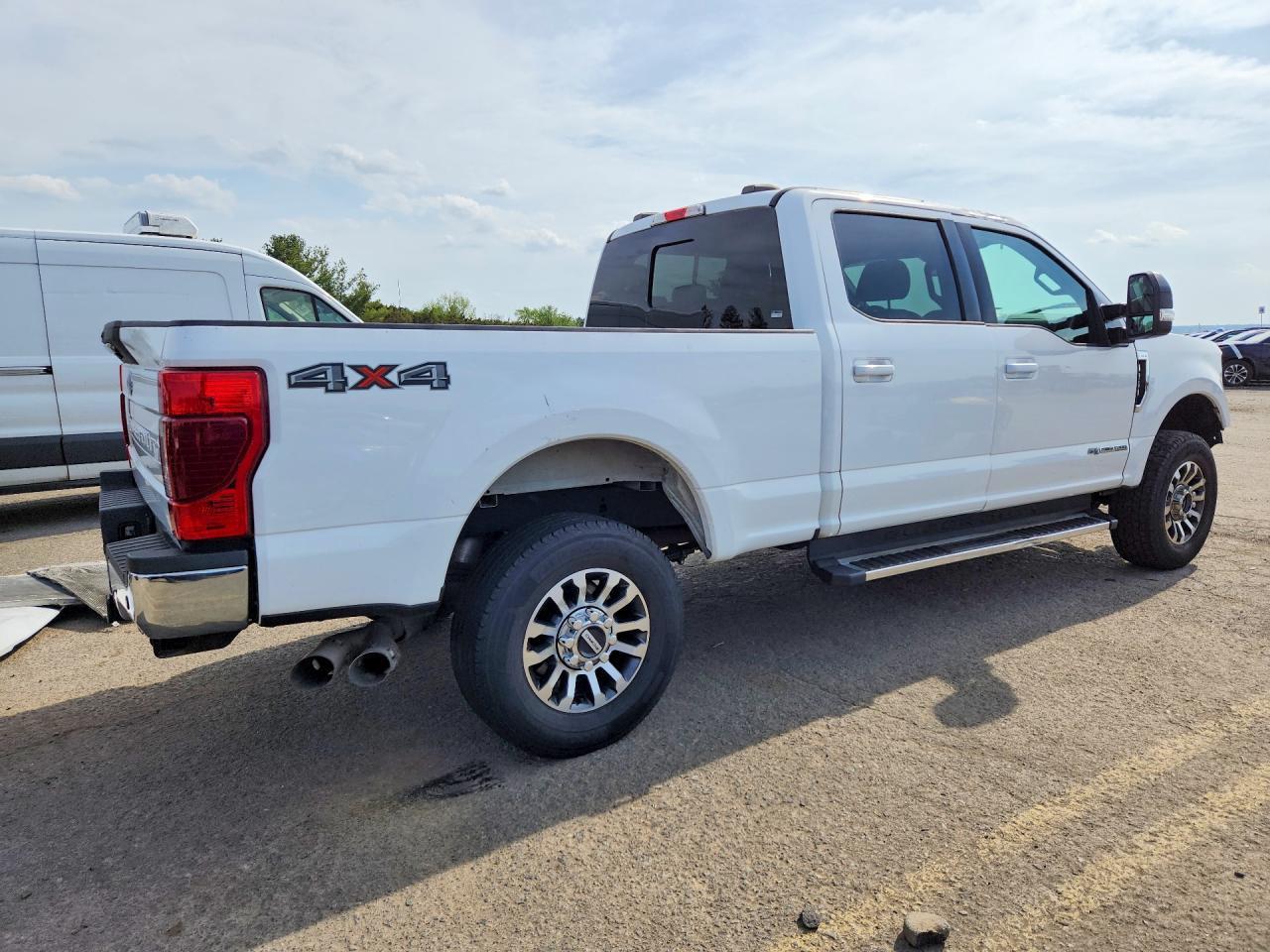 2022 Ford F250 Super Duty - Image 3