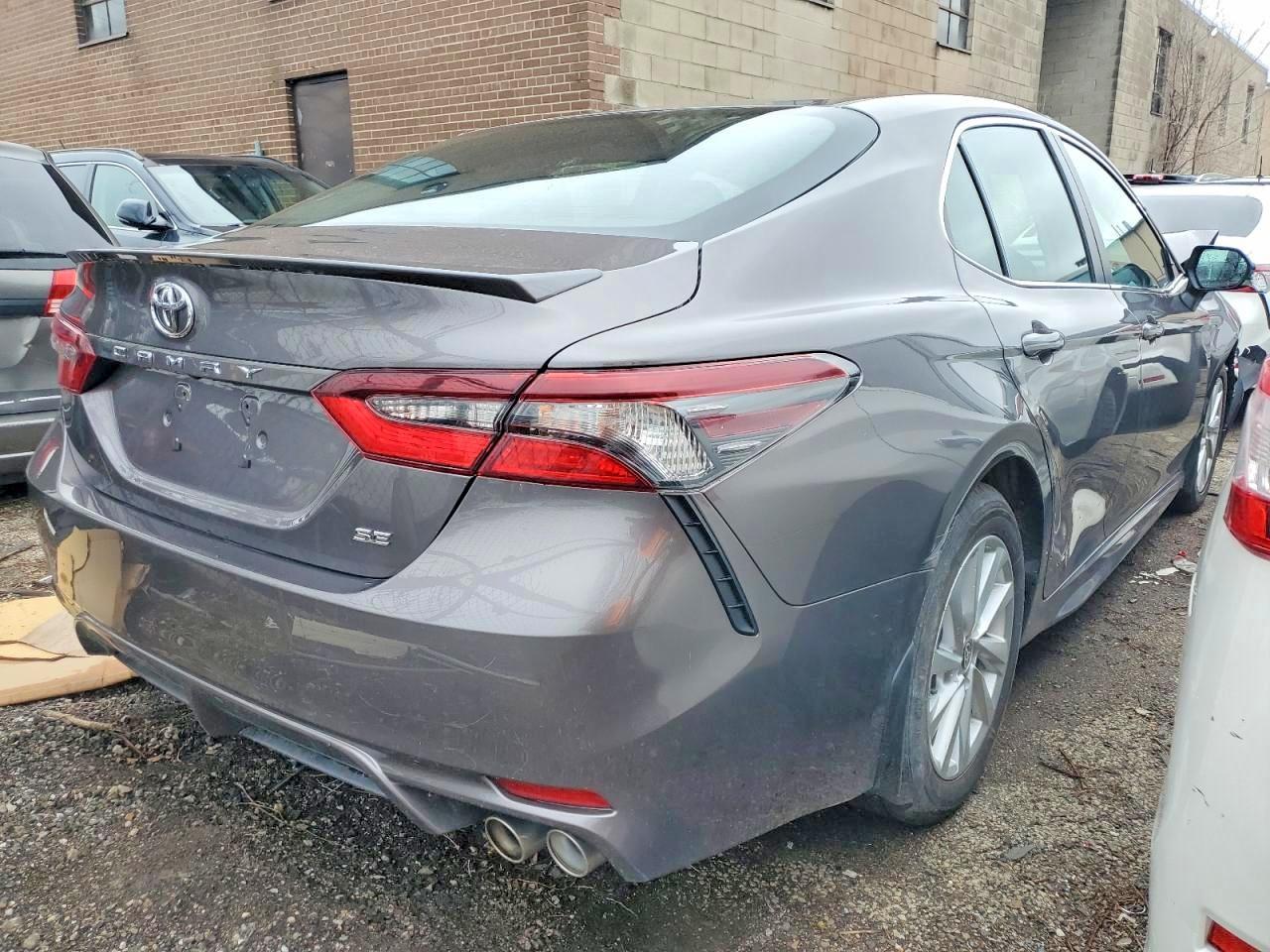 2023 Toyota Camry Se - Фото 4