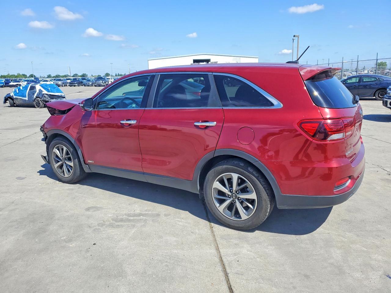 2020 Kia Sorento S - Фото 2
