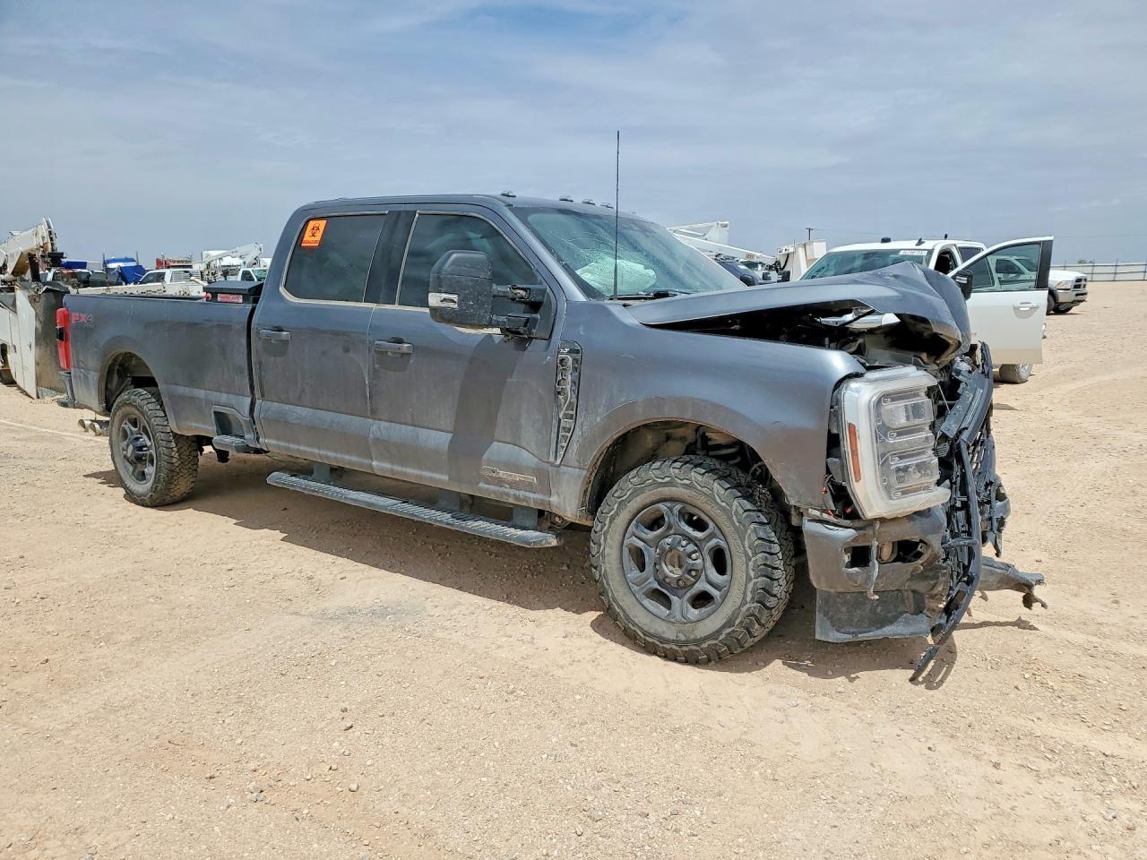 2024 Ford F250 Super Duty - Фото 4