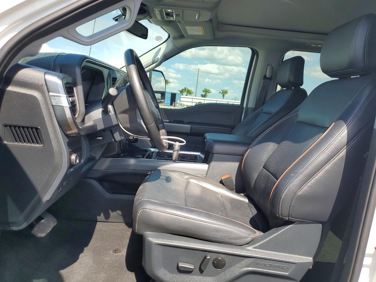2025 Ford F250 Super Duty - Image 7