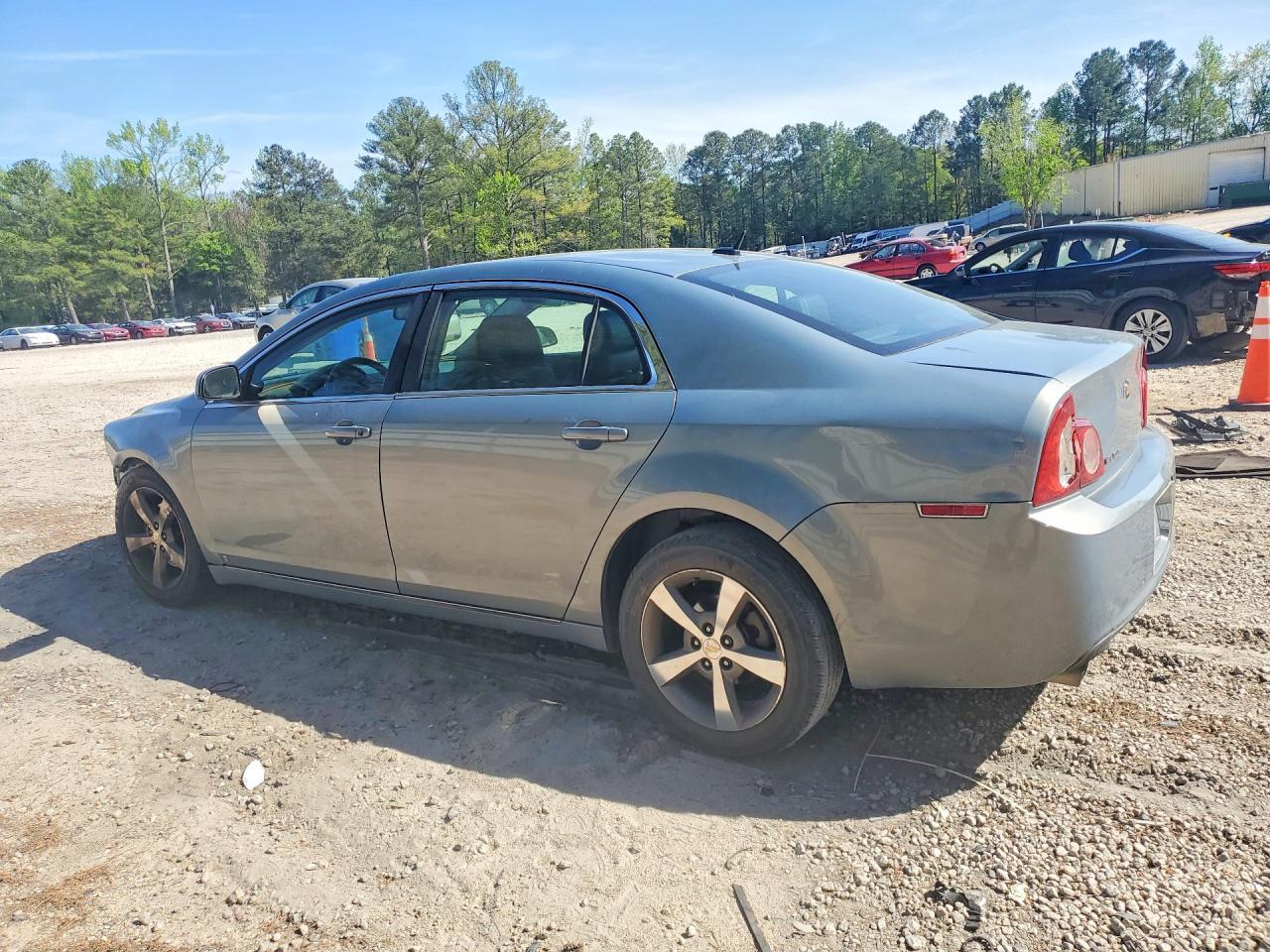 2009 Chevrolet Malibu 2Lt - Image 2