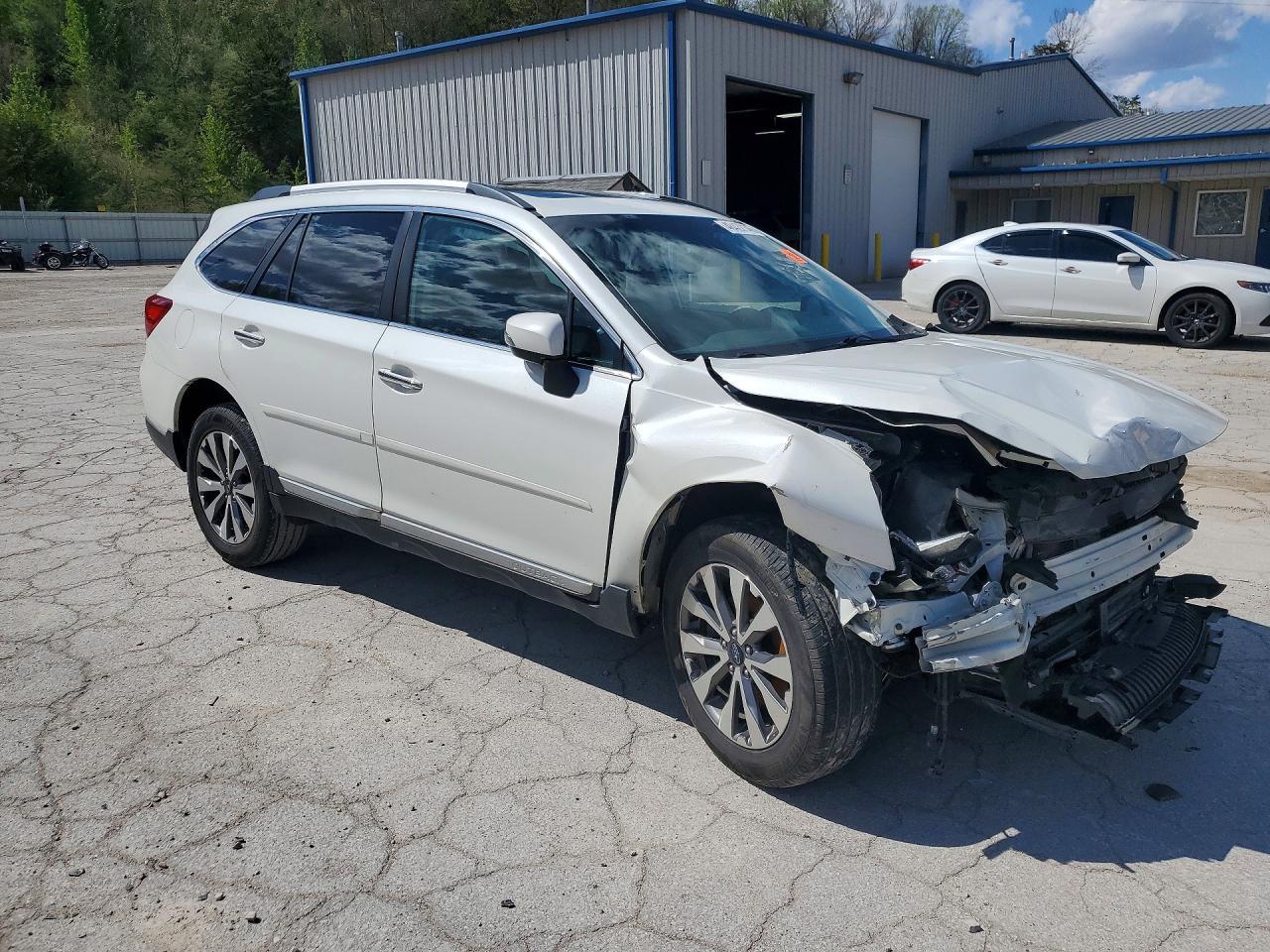 2017 Subaru Outback Touring - Фото 4