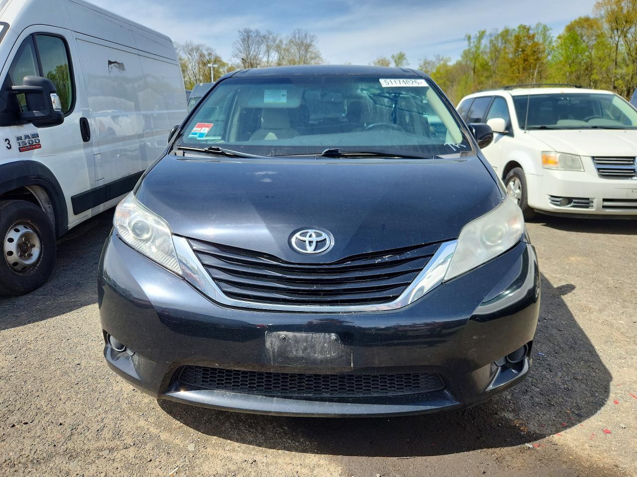 2017 Toyota Sienna Le - Фото 5