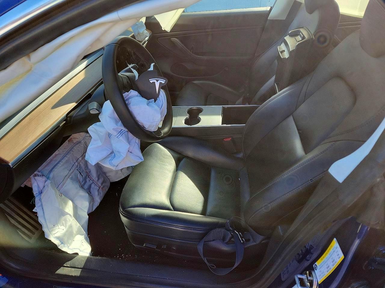 2020 Tesla Model 3 - Фото 7