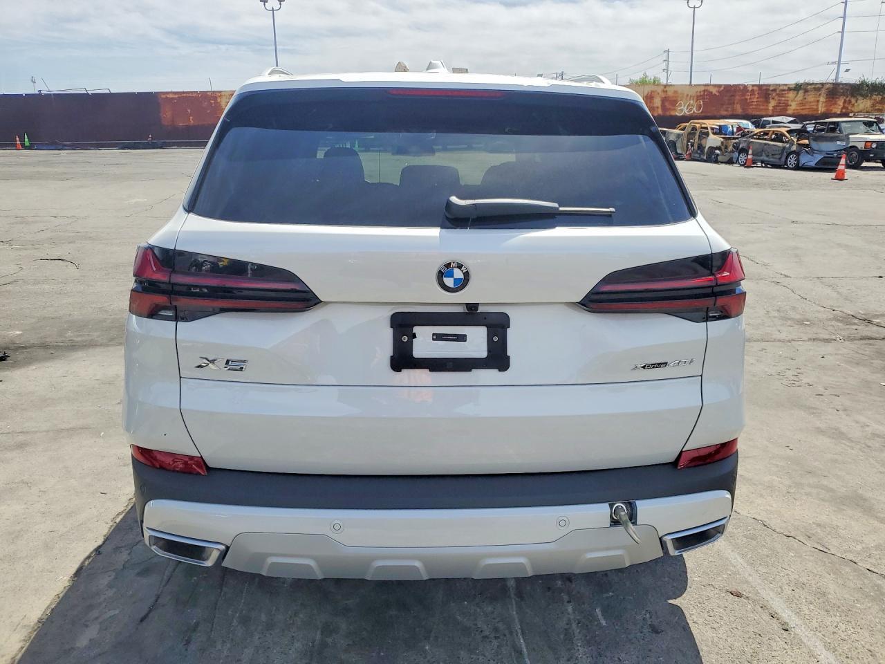 2026 BMW X5 xDrive40I - Image 6