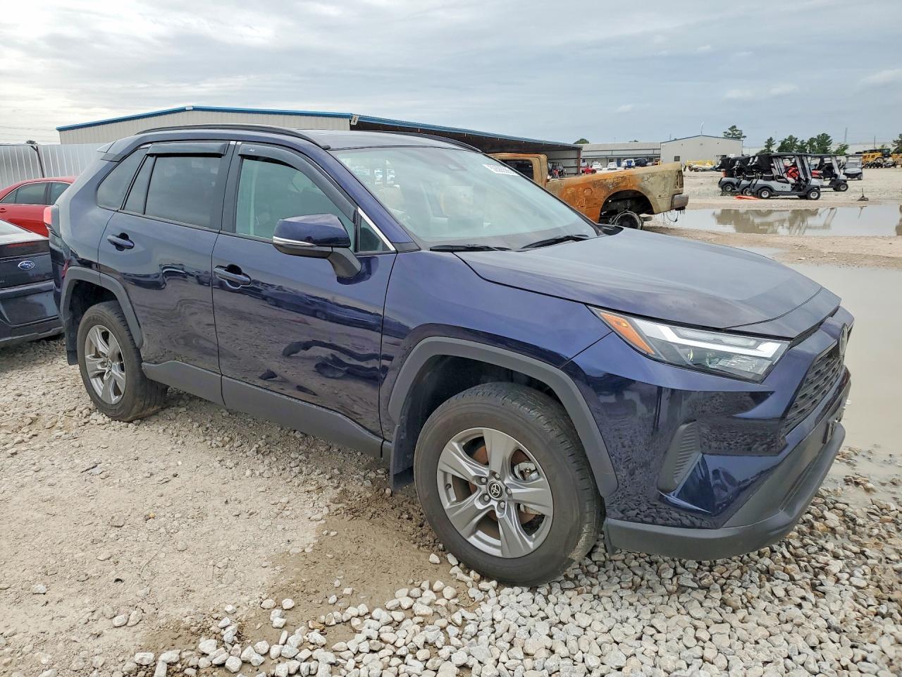 2024 Toyota Rav4 Xle - Image 4