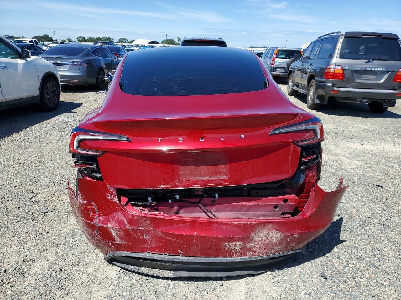 2024 Tesla Model 3 - Фото 6