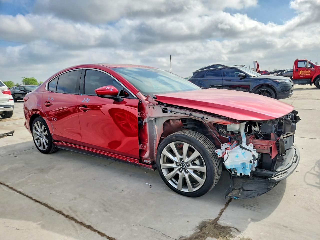 2023 Mazda 3 Premium - Image 4