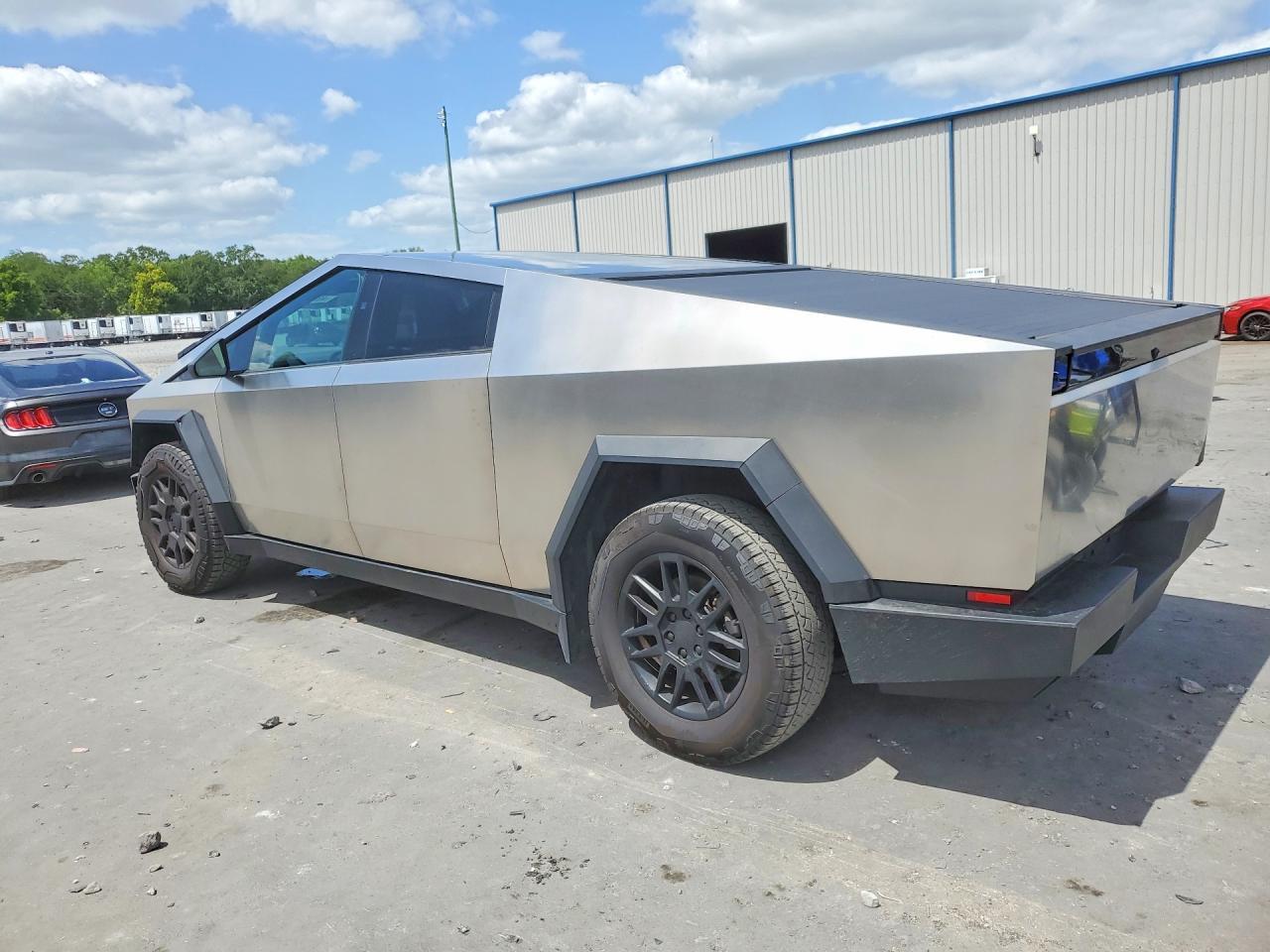 2024 Tesla Cybertruck - Image 2