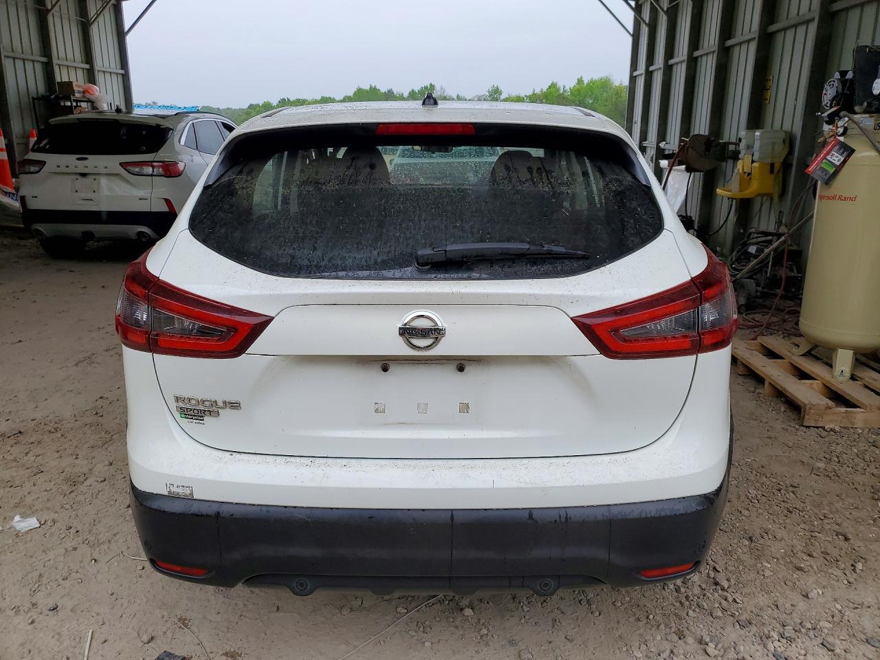 2021 Nissan Rogue Sport S - Фото 6