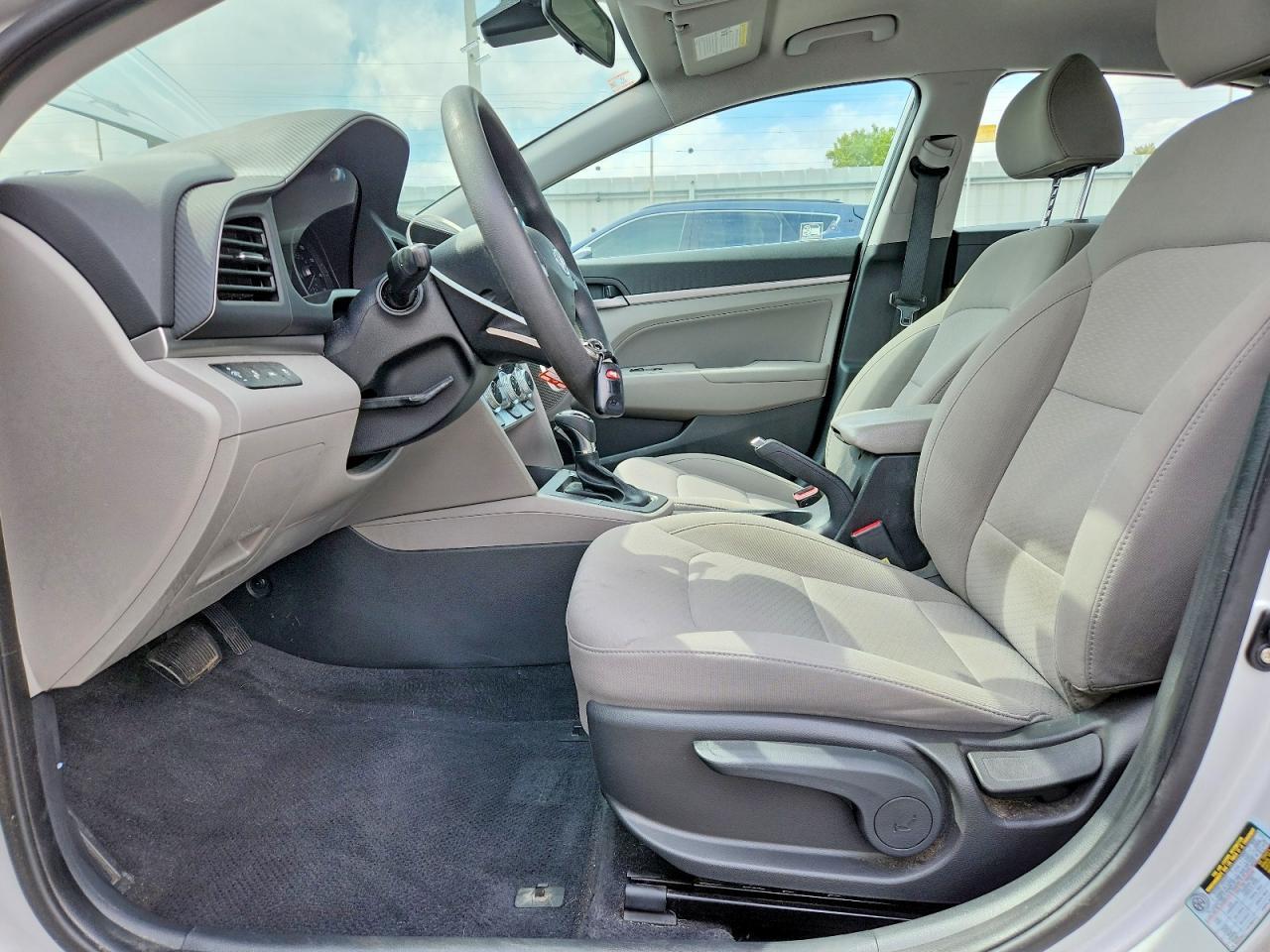 2019 Hyundai Elantra Sel - Image 7