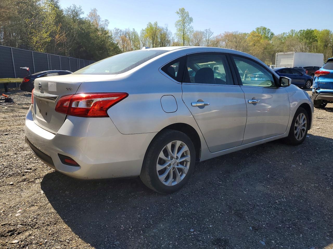 2019 Nissan Sentra Sv - Фото 3
