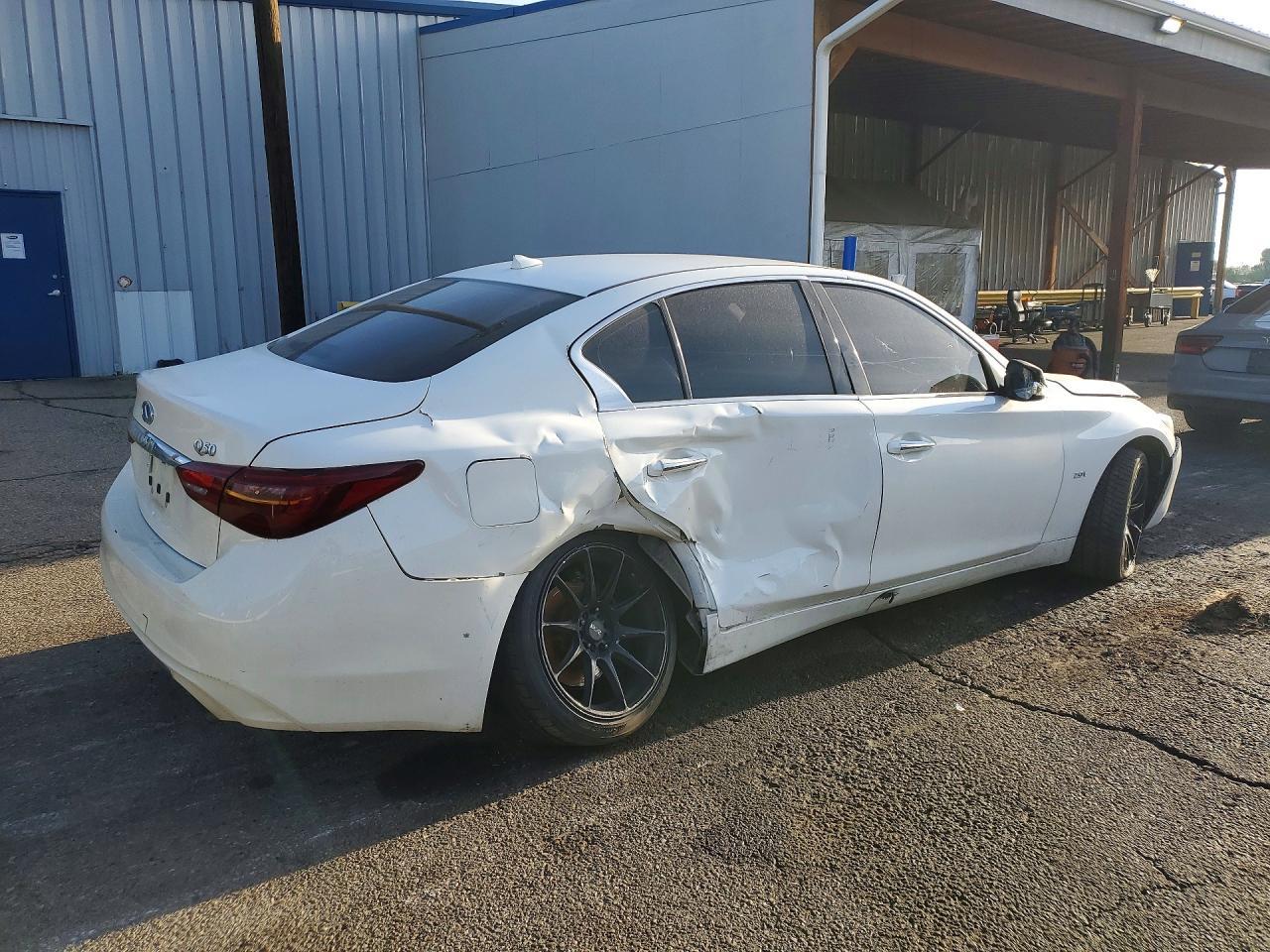 2019 Infiniti Q50 Pure - Фото 3