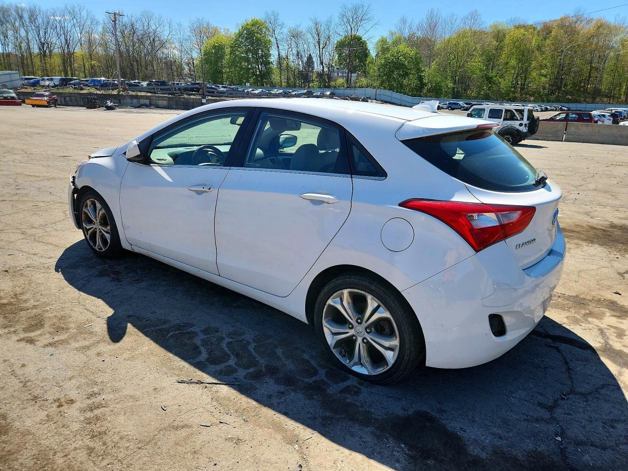 2013 Hyundai Elantra Gt Base - Фото 2