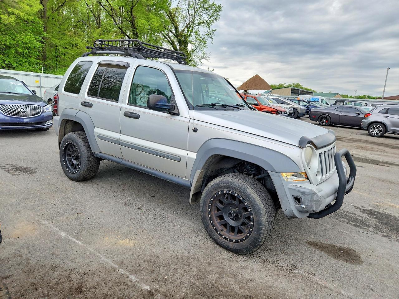 2005 Jeep Liberty Sport - Фото 4
