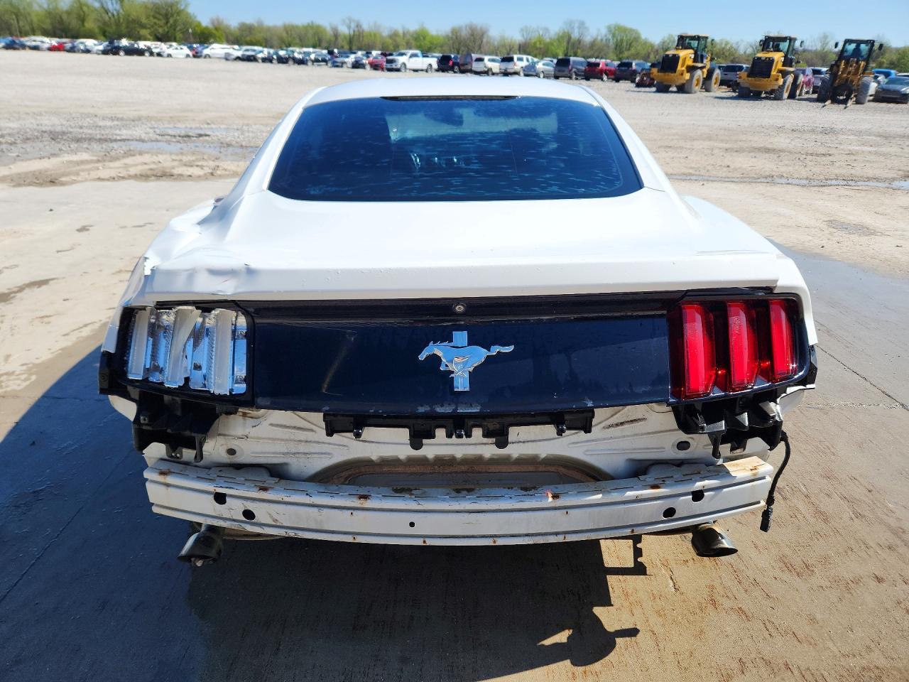 2016 Ford Mustang - Фото 6