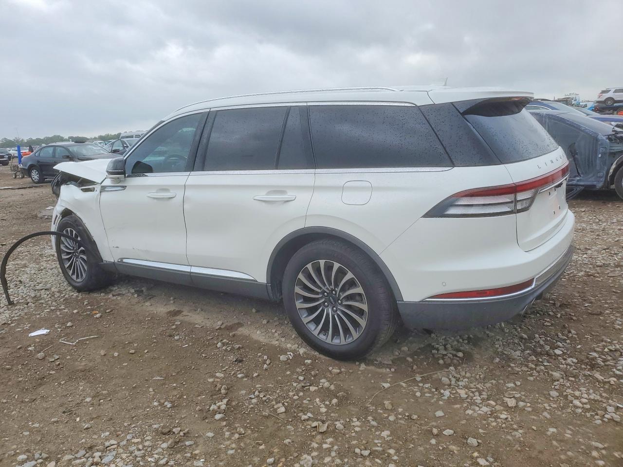 2020 Lincoln Aviator Reserve - Image 2