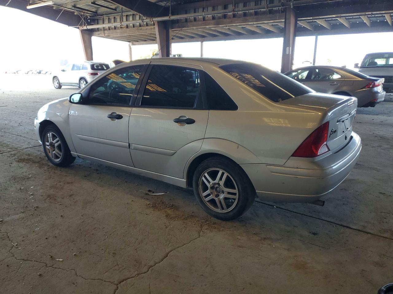 2002 Ford Focus Se - Image 2