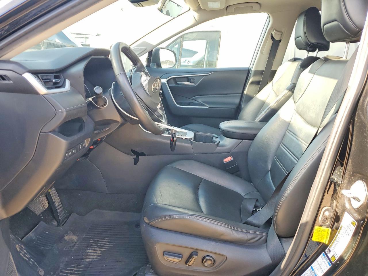 2022 Toyota Rav4 Xle Premium - Image 7