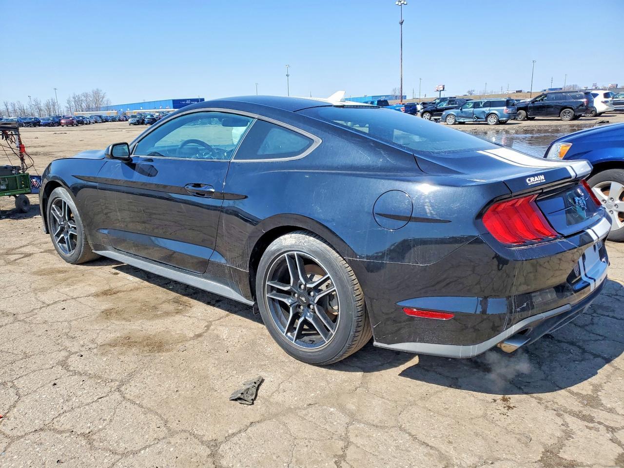 2023 Ford Mustang - Фото 2
