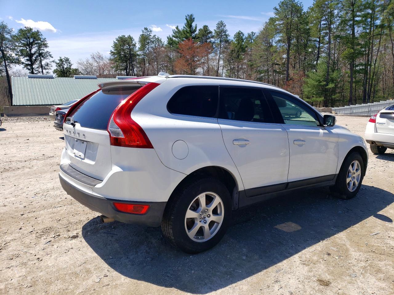 2012 Volvo Xc60 3.2 - Image 3