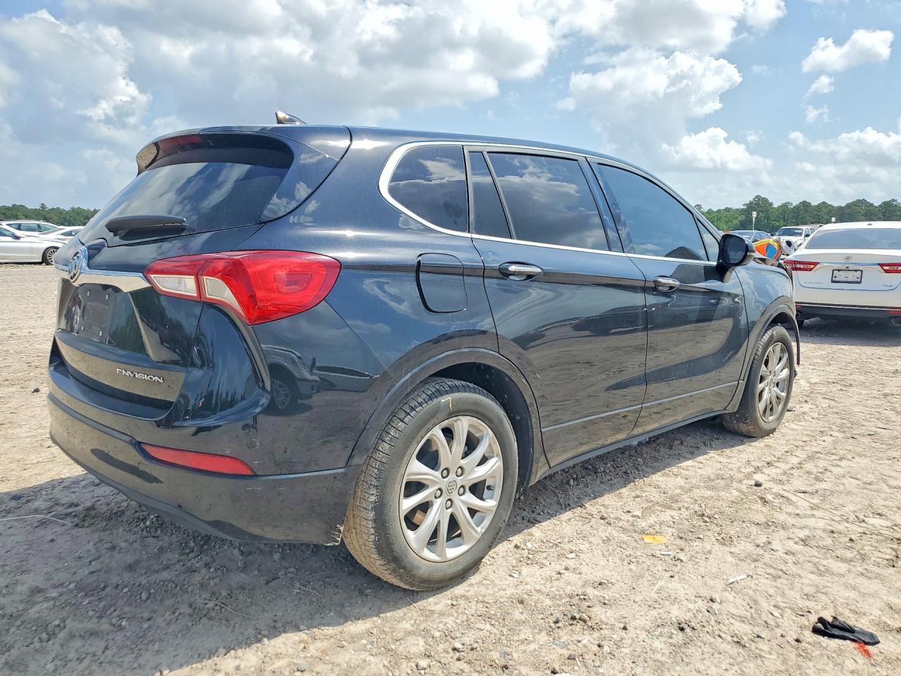 2020 Buick 4 Door - Фото 3