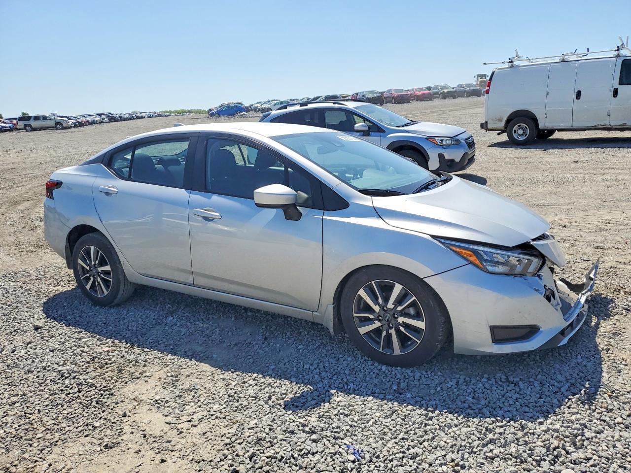 2025 Nissan Versa Sv - Фото 4