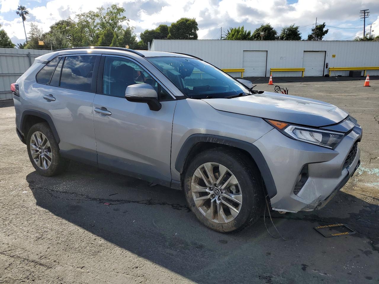2019 Toyota Rav4 Xle Premium - Фото 4