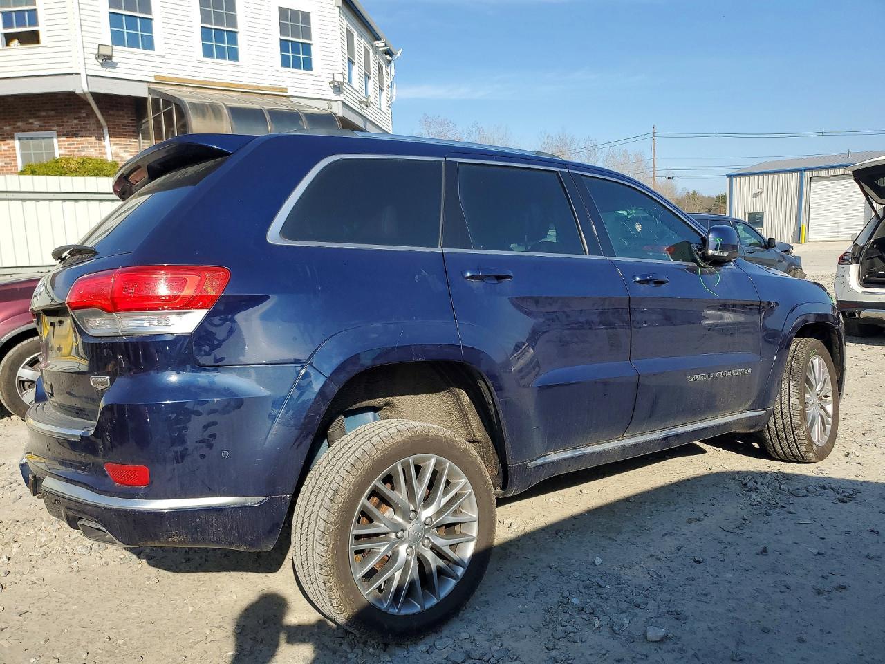 2018 Jeep Grand Cherokee Summit - Image 3