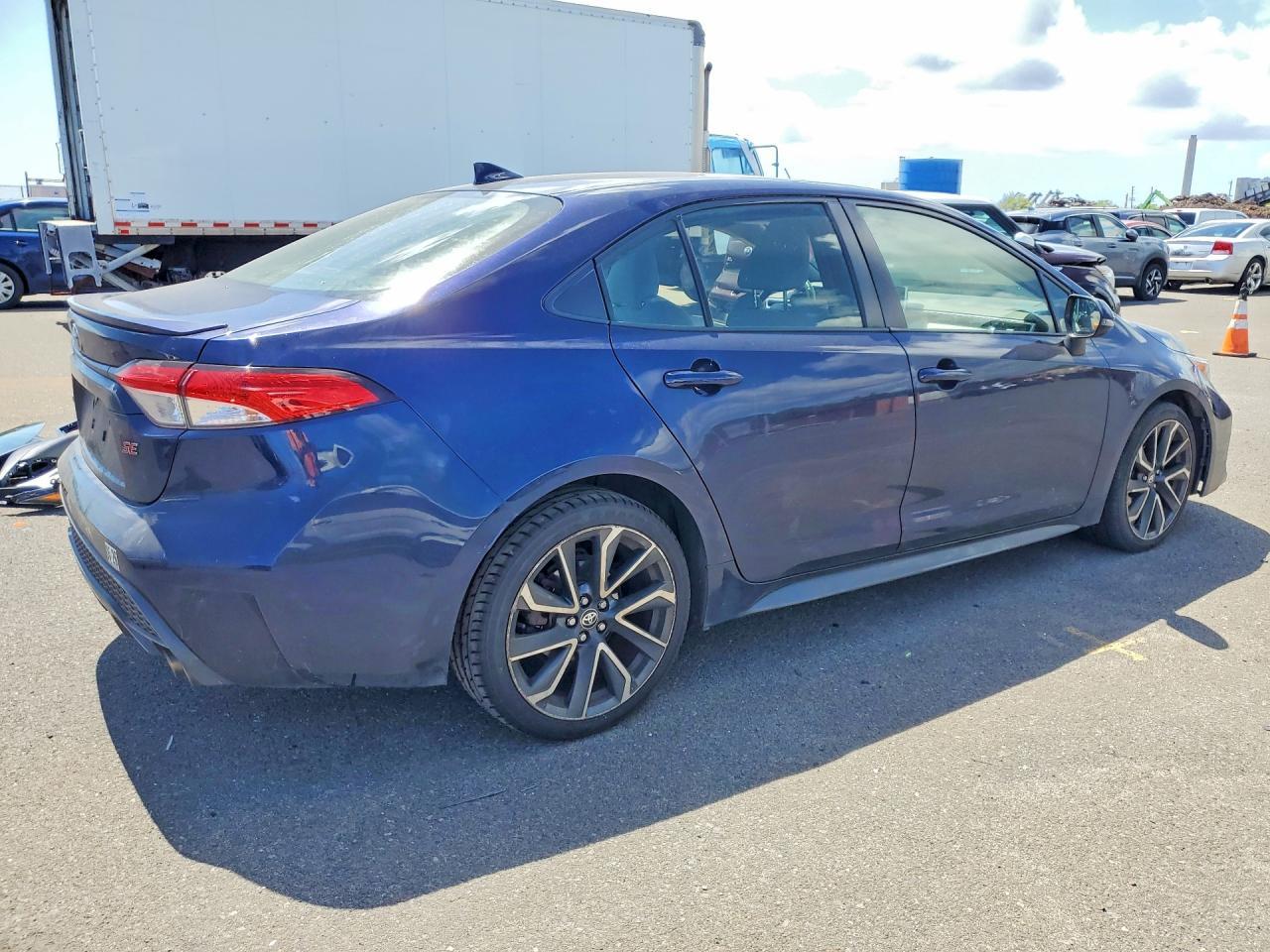 2020 Toyota Corolla Se - Фото 3