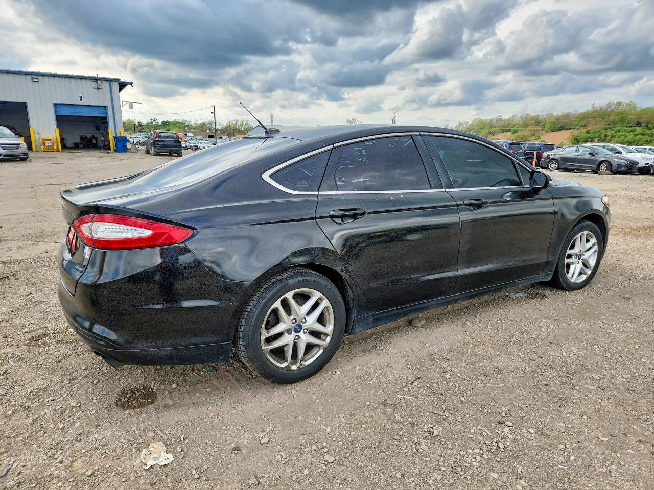 2013 Ford Fusion Se - Фото 3