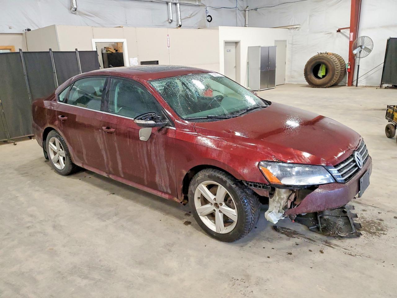 2012 Volkswagen Passat - Image 4
