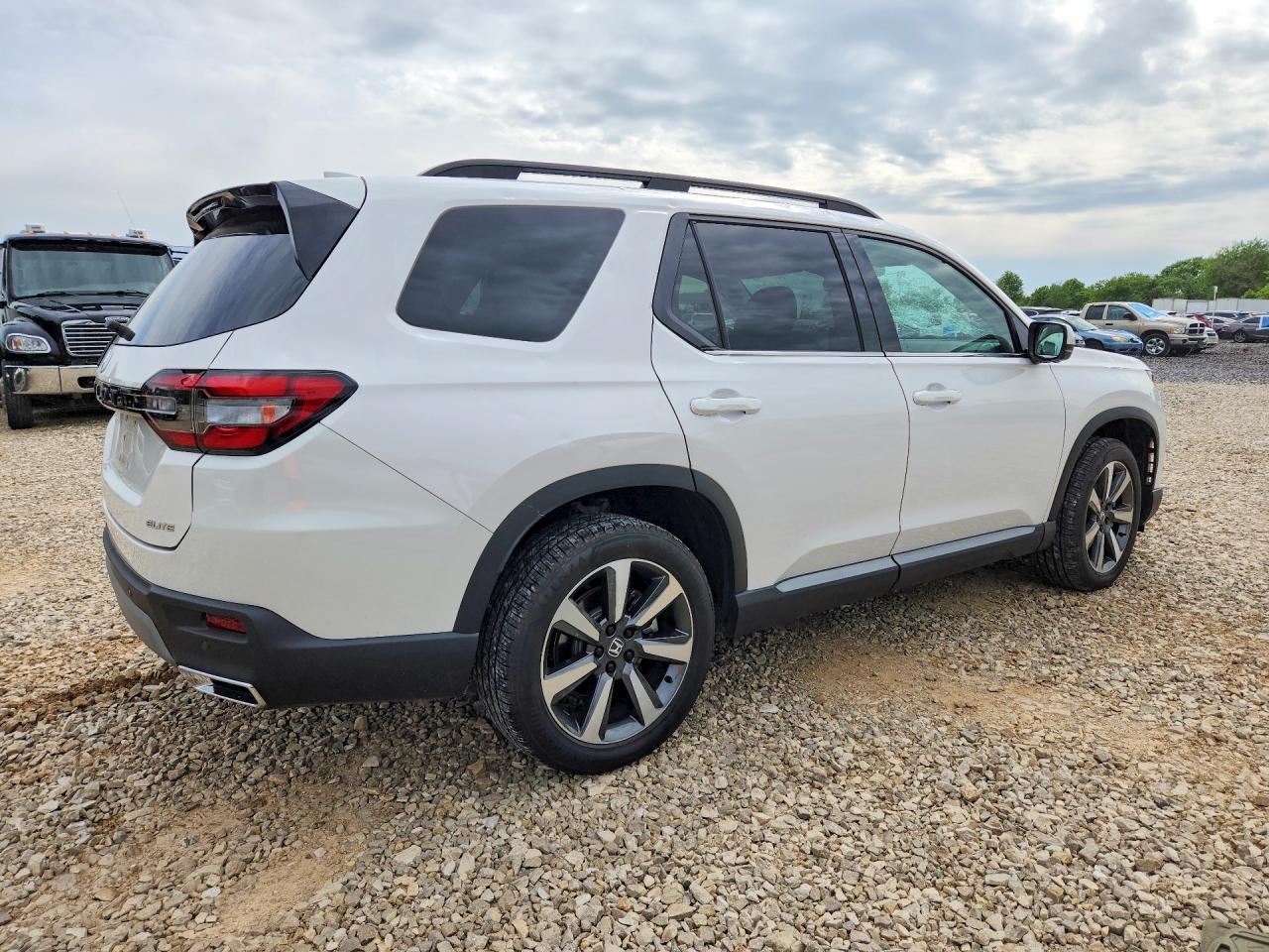 2024 Honda Pilot Elite - Фото 3