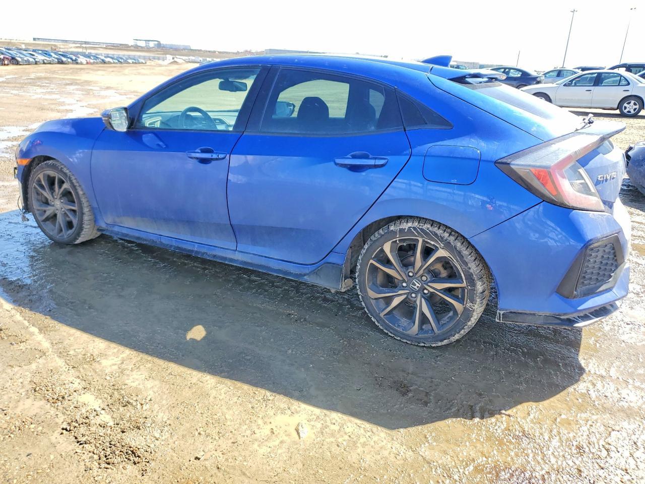 2018 Honda Civic Sport Touring - Image 2