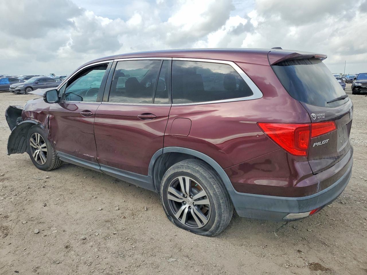 2017 Honda Pilot Exl - Image 2