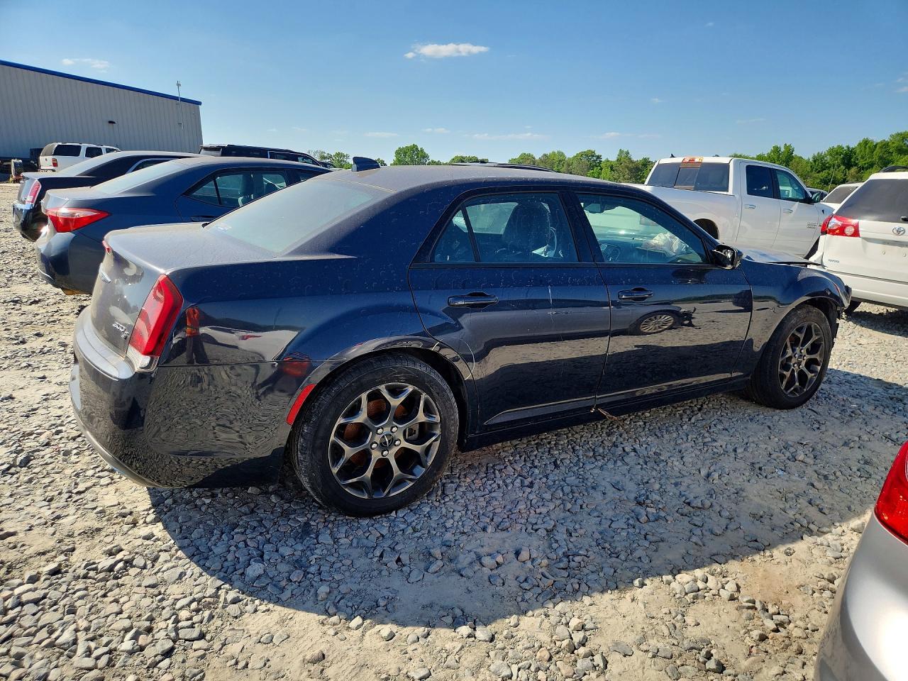 2015 Chrysler 300 S - Image 3