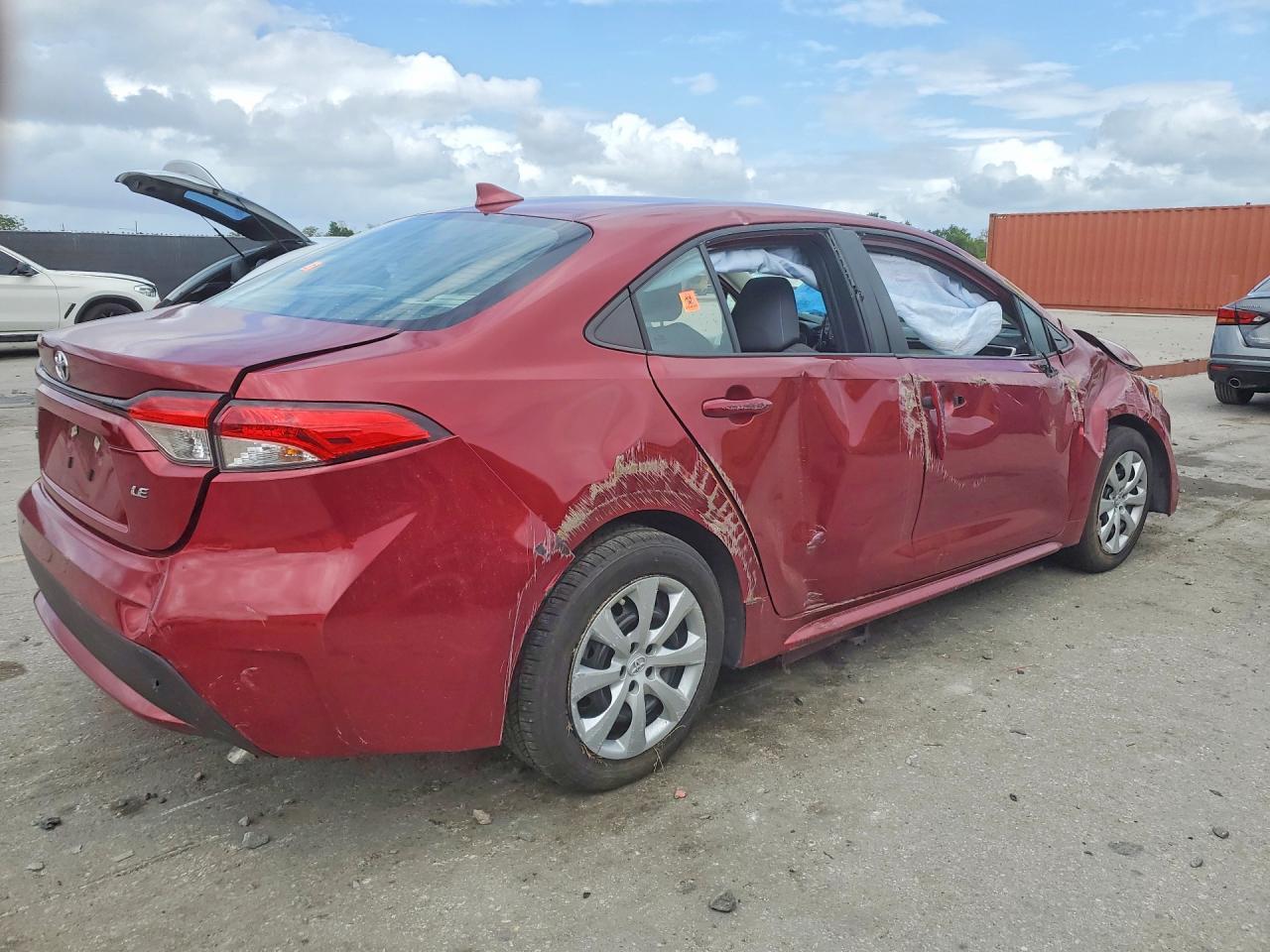 2022 Toyota Corolla Le - Image 3