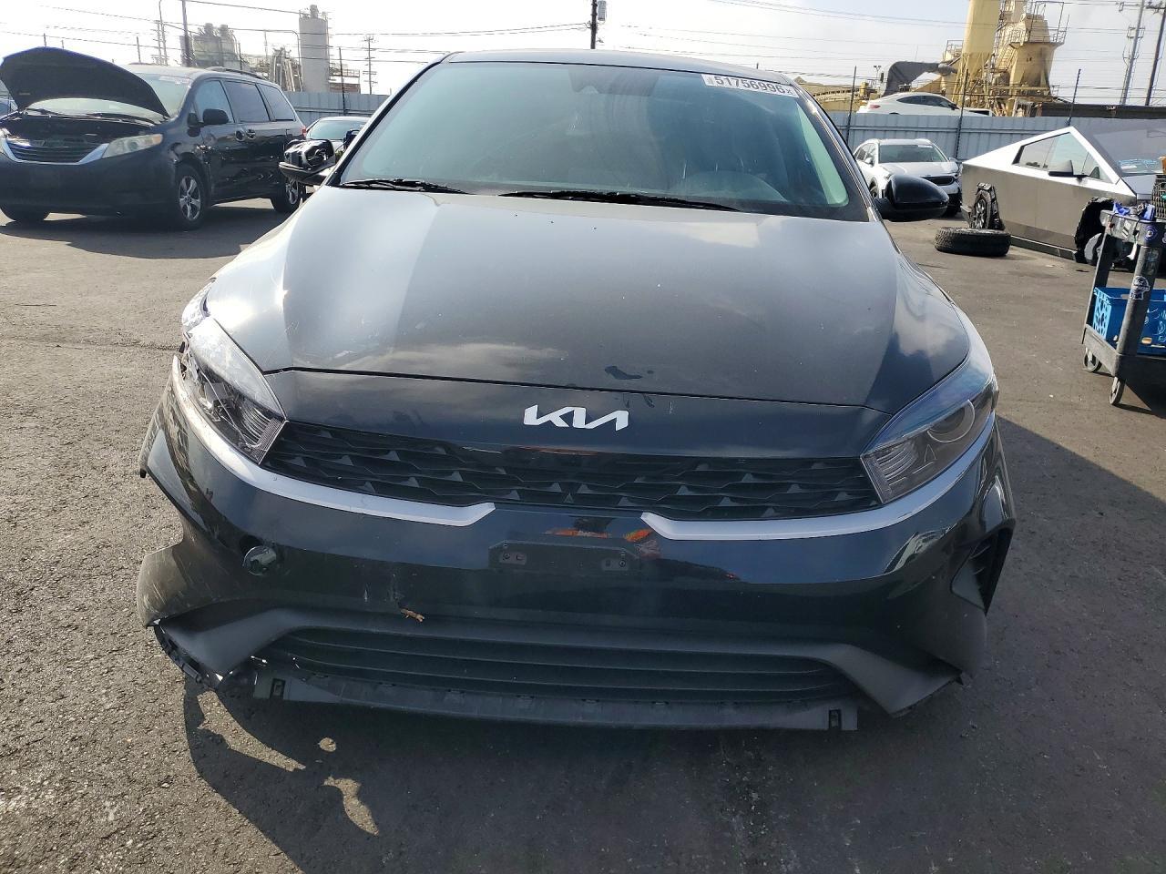 2024 Kia Forte Lxs - Image 5