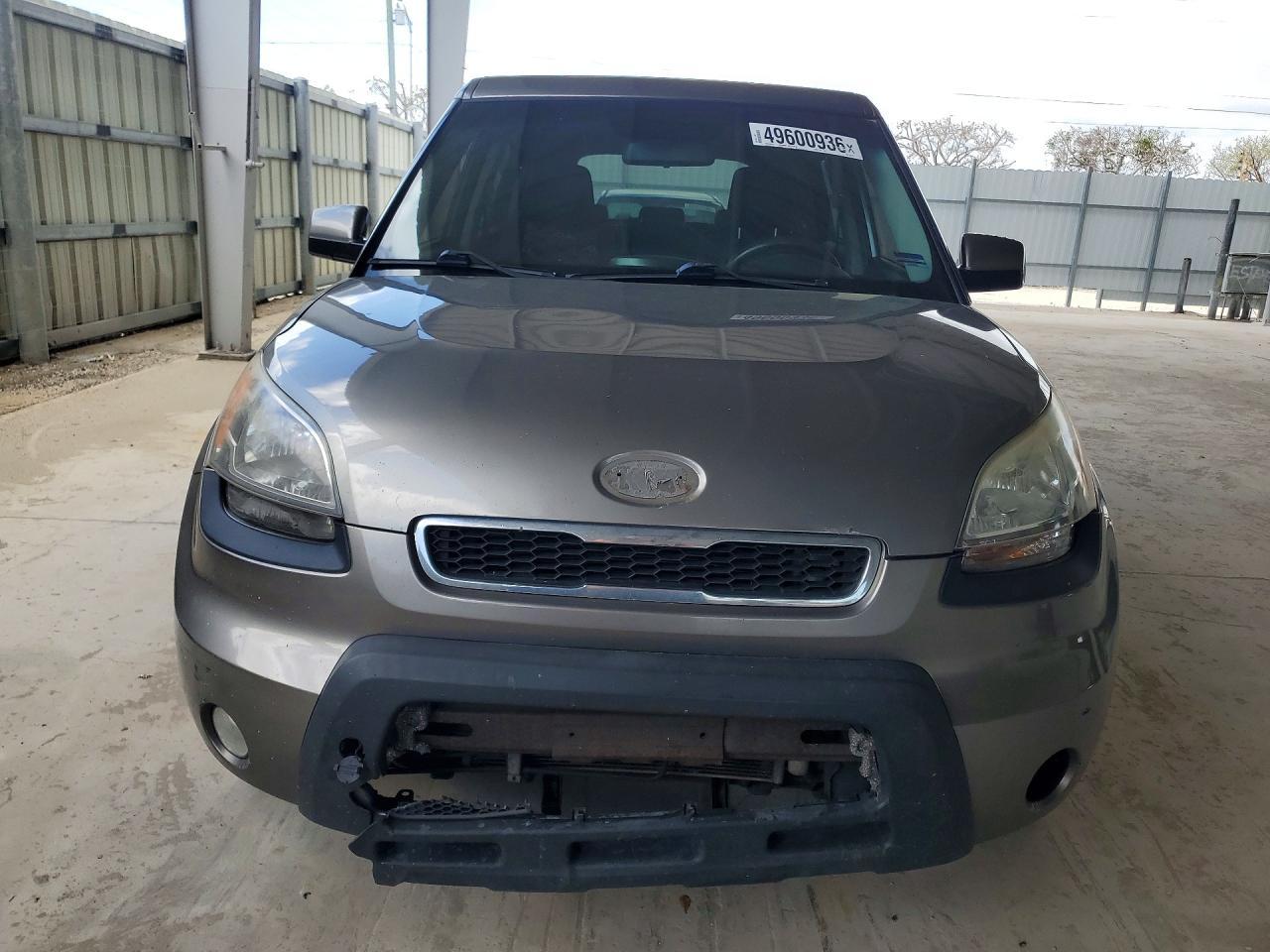 2010 Kia Soul + - Image 5
