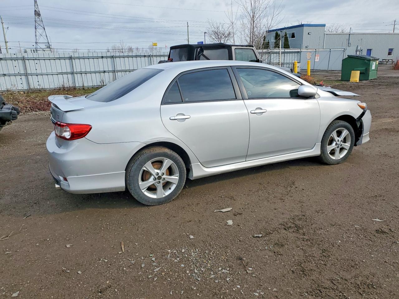 2013 Toyota Corolla L - Фото 3