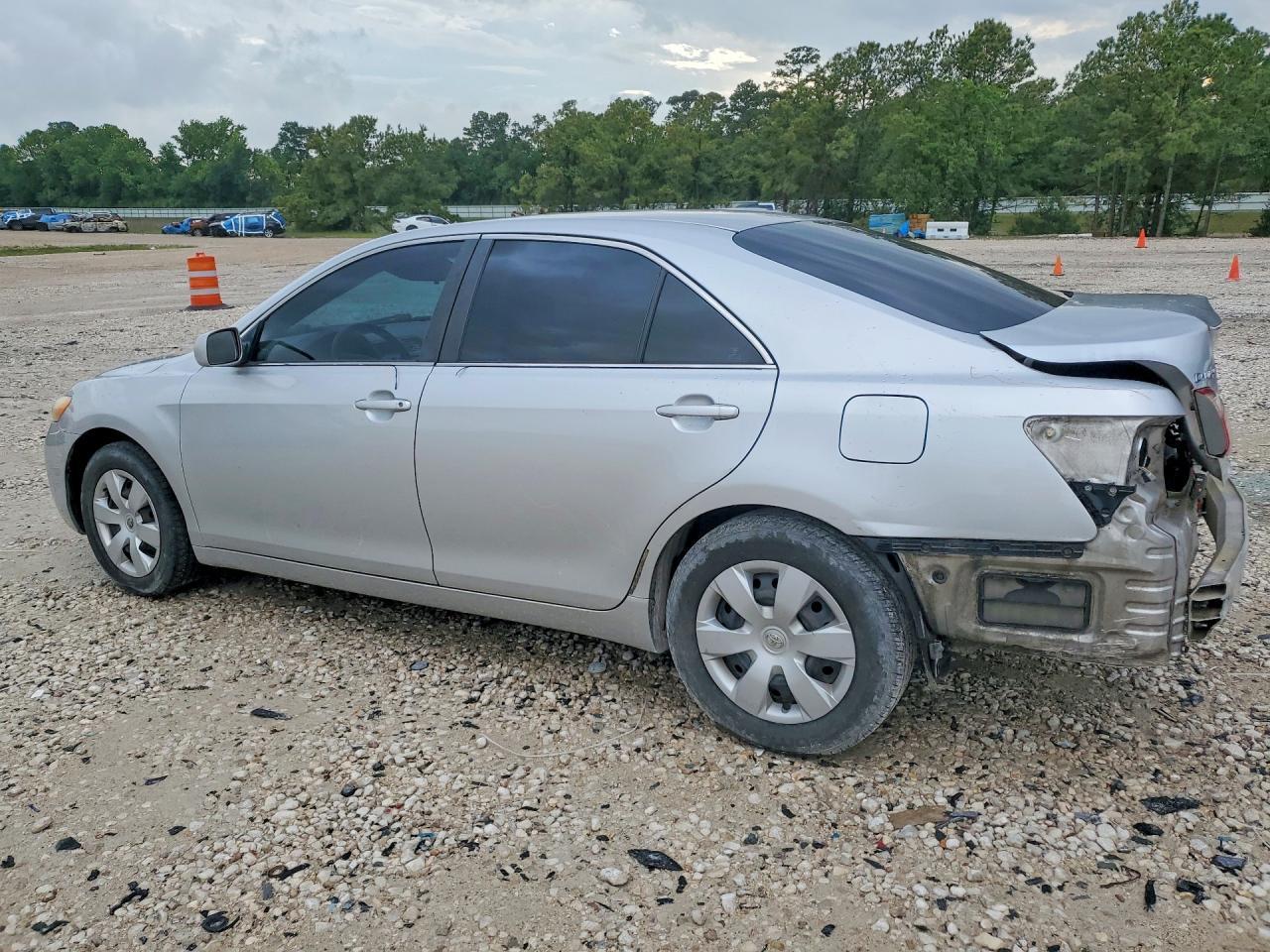 2009 Toyota Camry Base - Фото 2