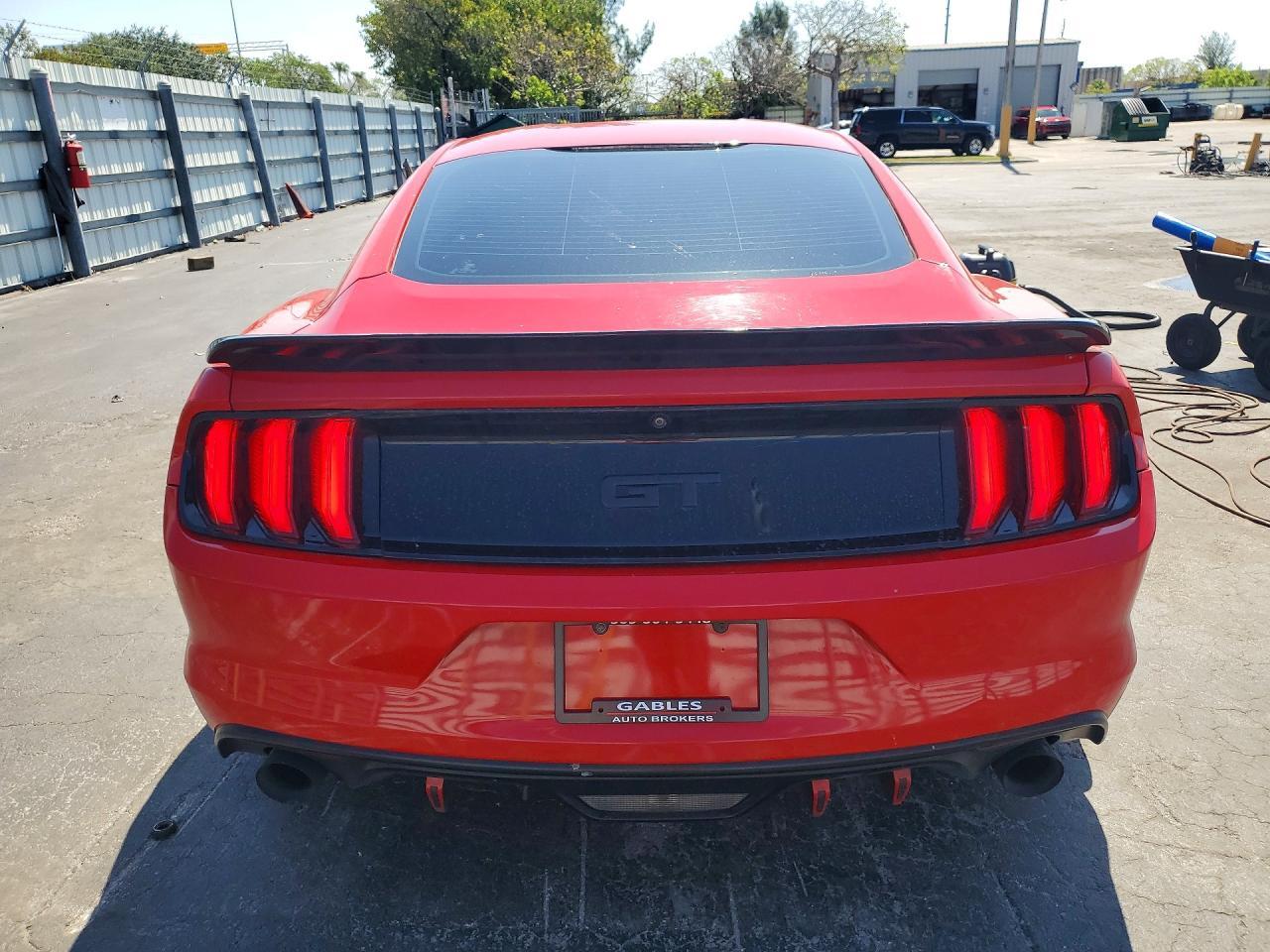 2016 Ford Mustang - Фото 6