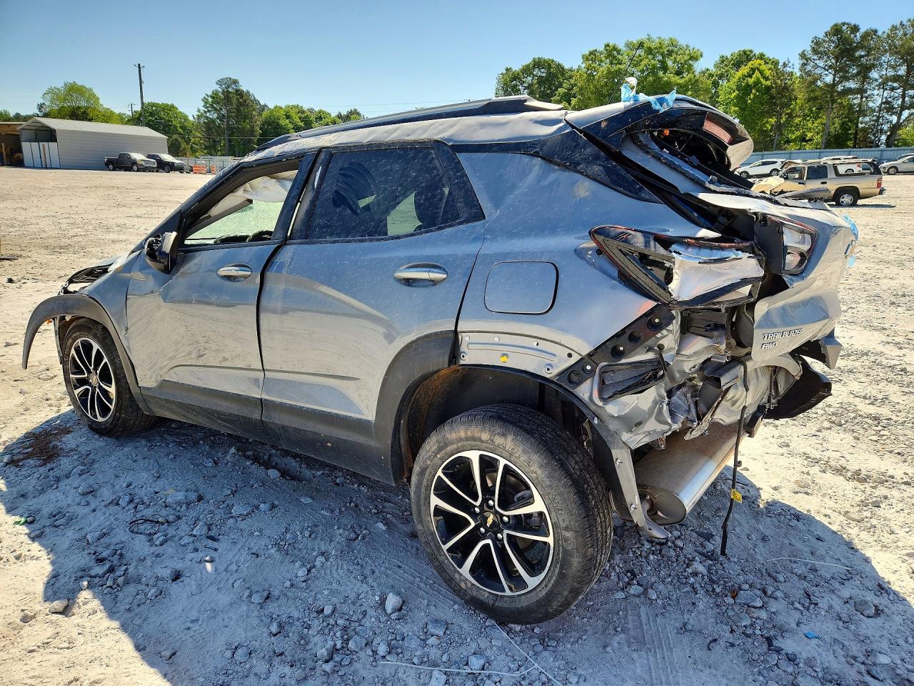2025 Chevrolet Trailblazer Lt - Image 2