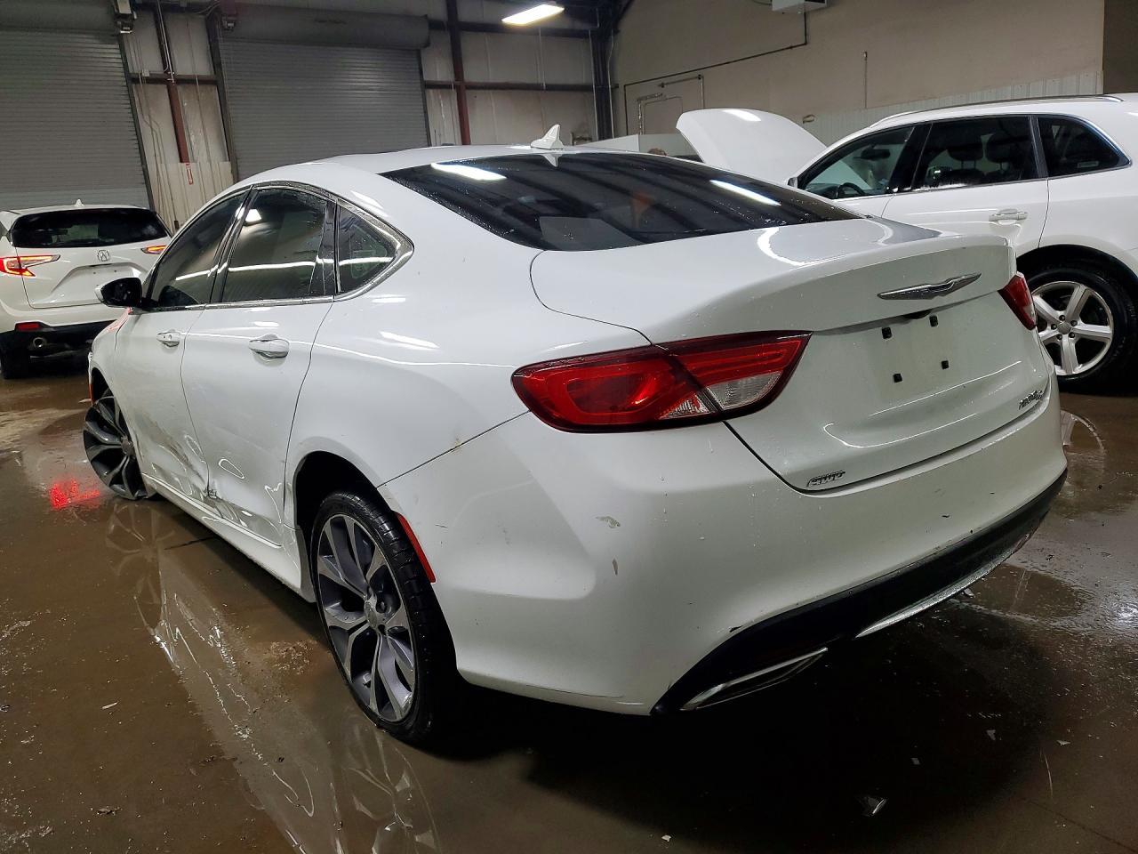 2015 Chrysler 200 C - Image 2
