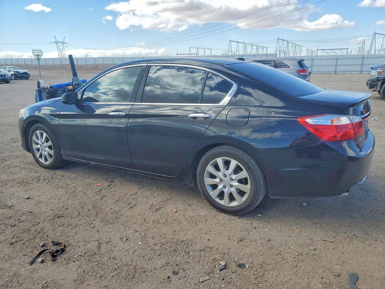 2014 Honda Accord Touring - Image 2