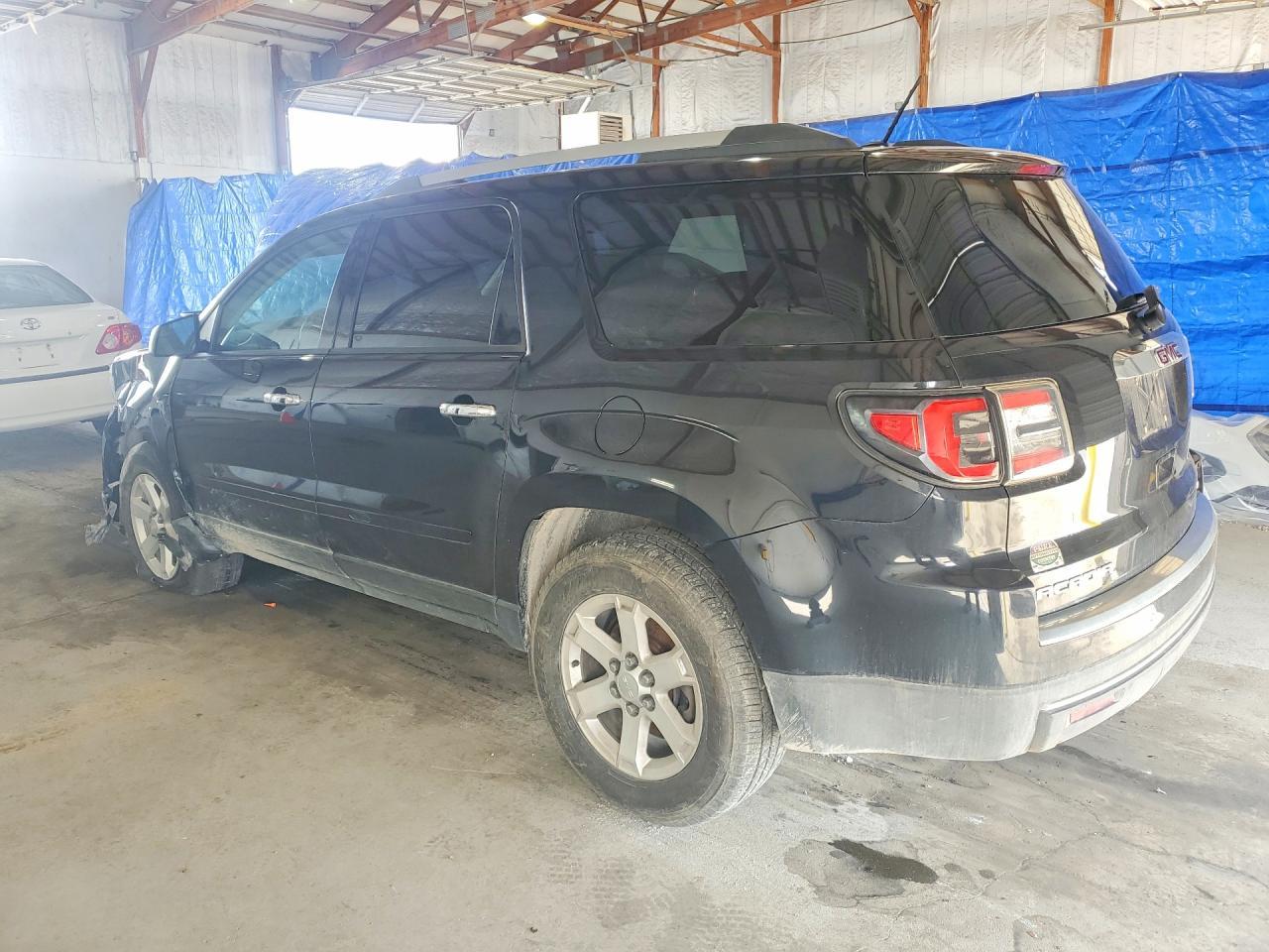 2014 GMC Acadia Sle - Image 2