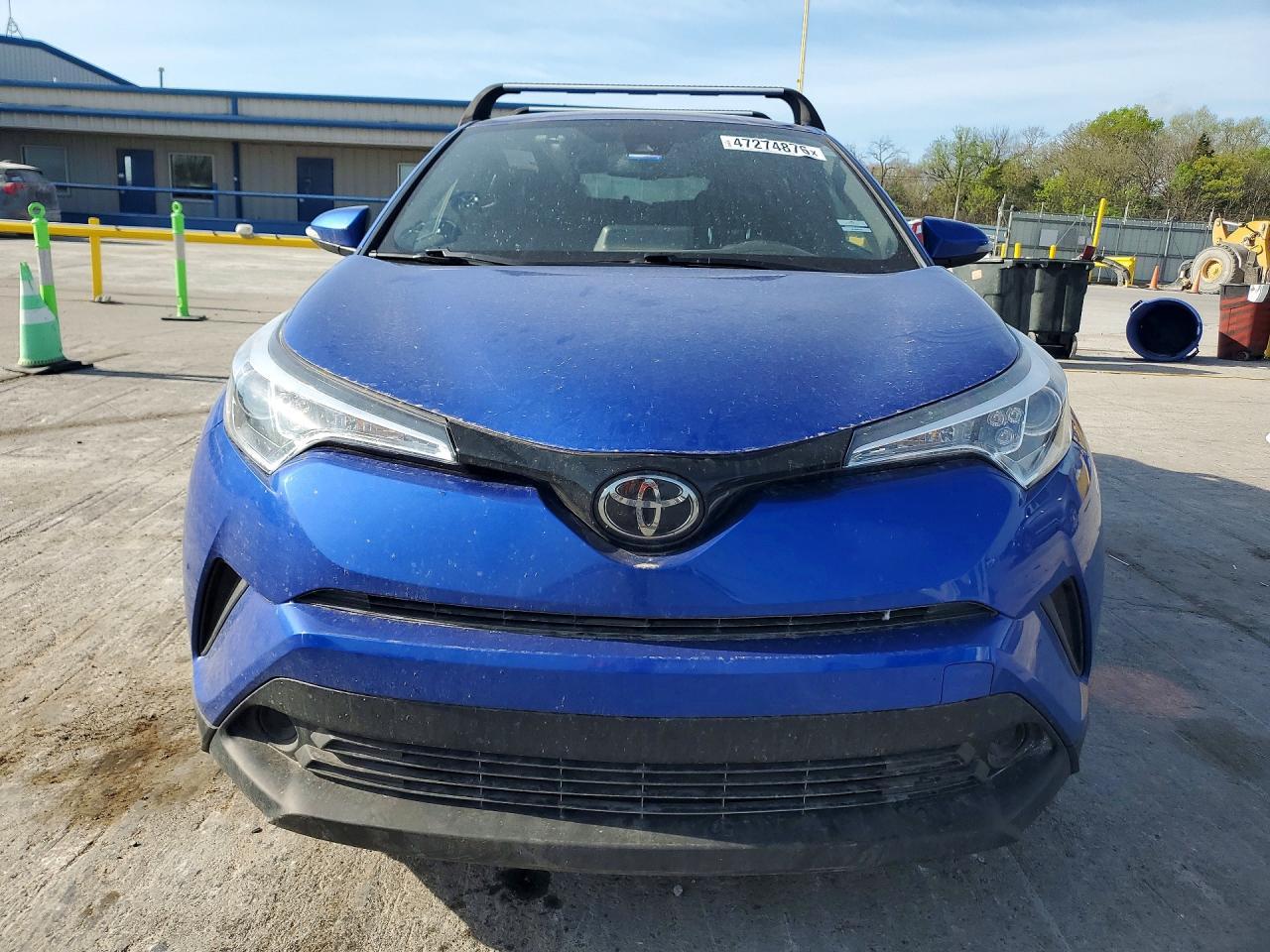 2019 Toyota C-Hr Le - Image 5