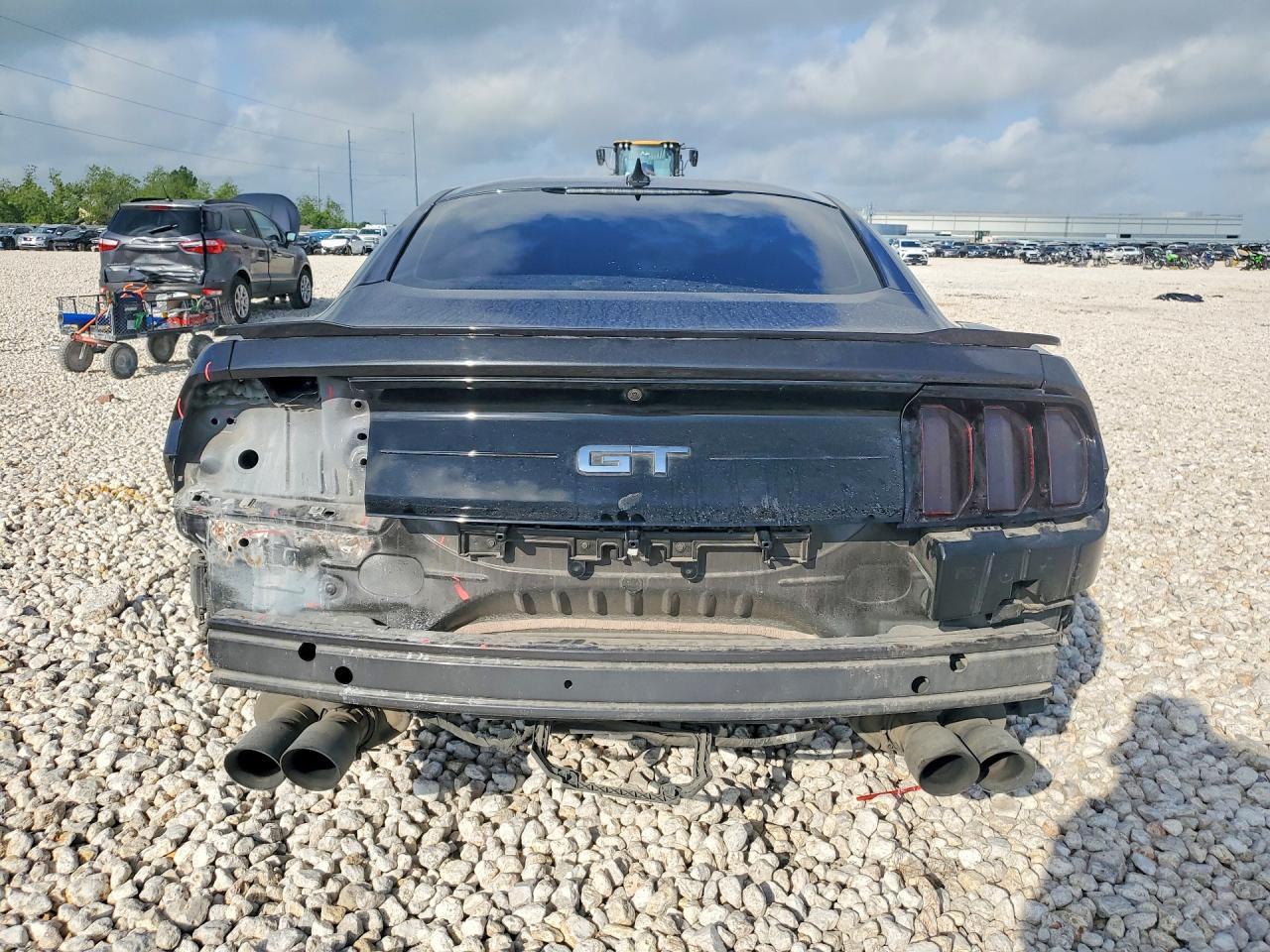 2023 Ford Mustang Gt - Фото 6