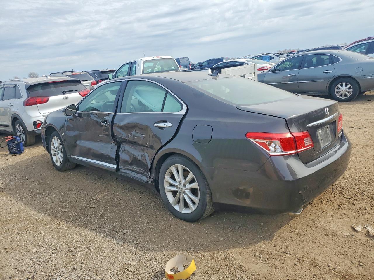 2011 Lexus Es 350 - Фото 2